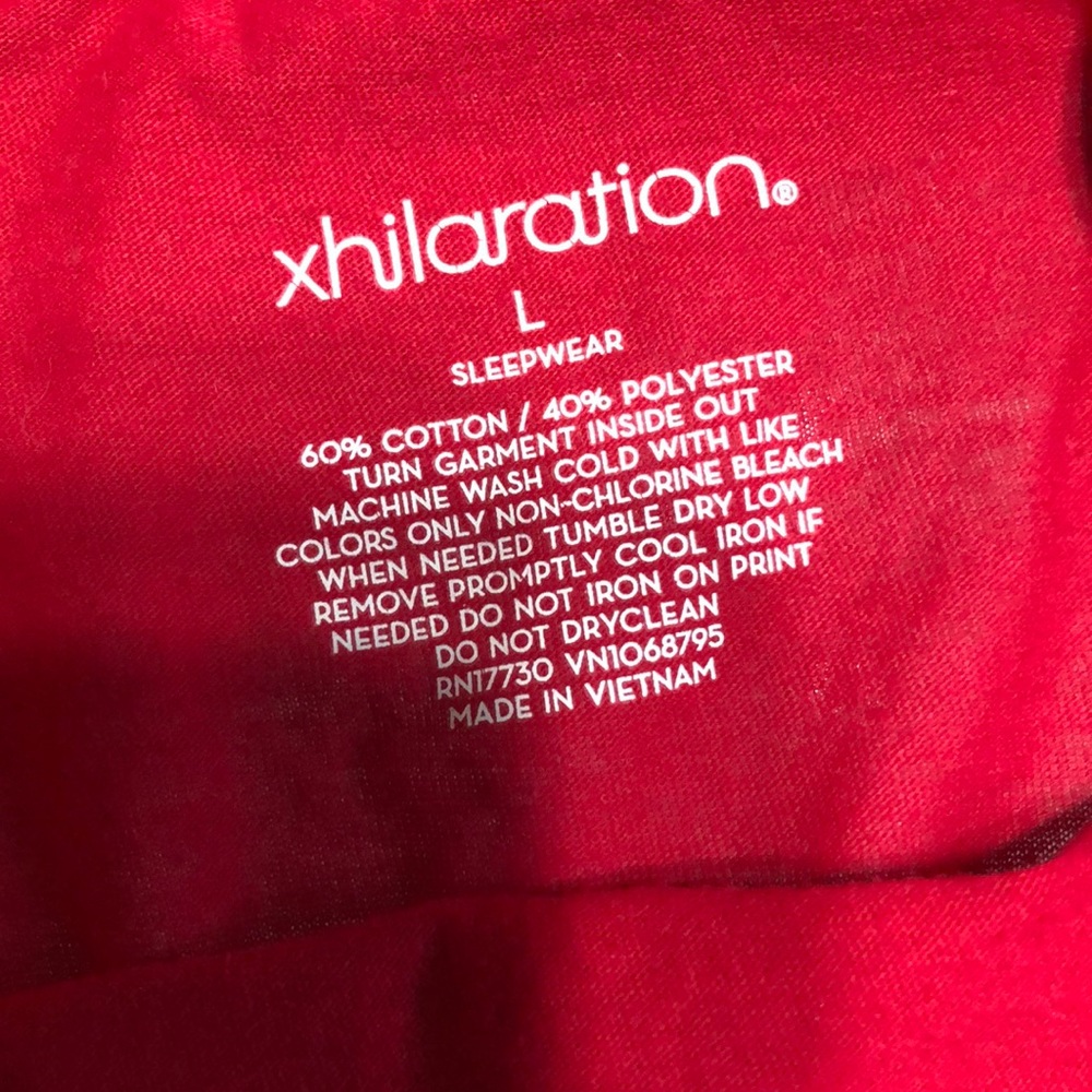 🎈Black & Red Graphic Cap Sleeve Tees - Picture 4 of 5